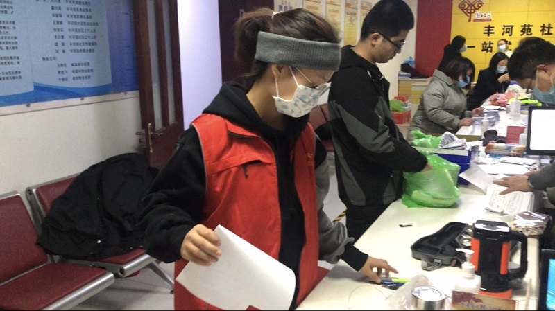 央广网报道河北外国语学院“双城志愿者”雷妮娜：武汉、石家庄都是我的家