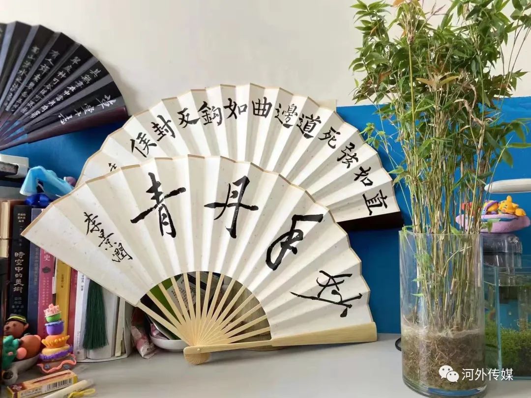  长城网、冀云、河北省民族事物委员会报道河北外国语学院传媒学院传承民族文化 铸牢中华民族共同体意识