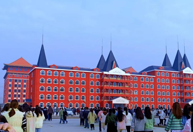 河北外国语学院用专业外语服务地方区域经济发展