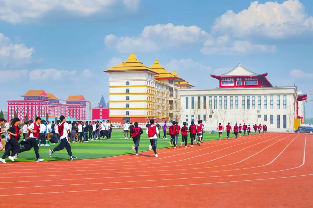 河北外国语学院：百团竞绽，青春在多元舞台上熠熠生辉